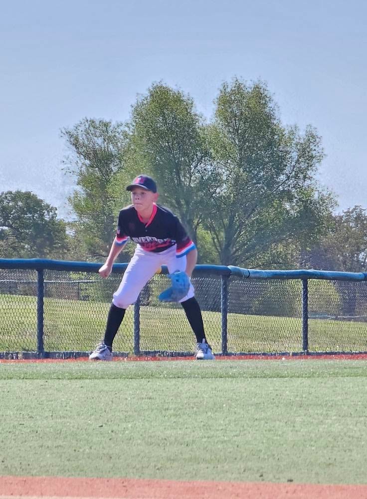 Average Joes fielder set for the pitch